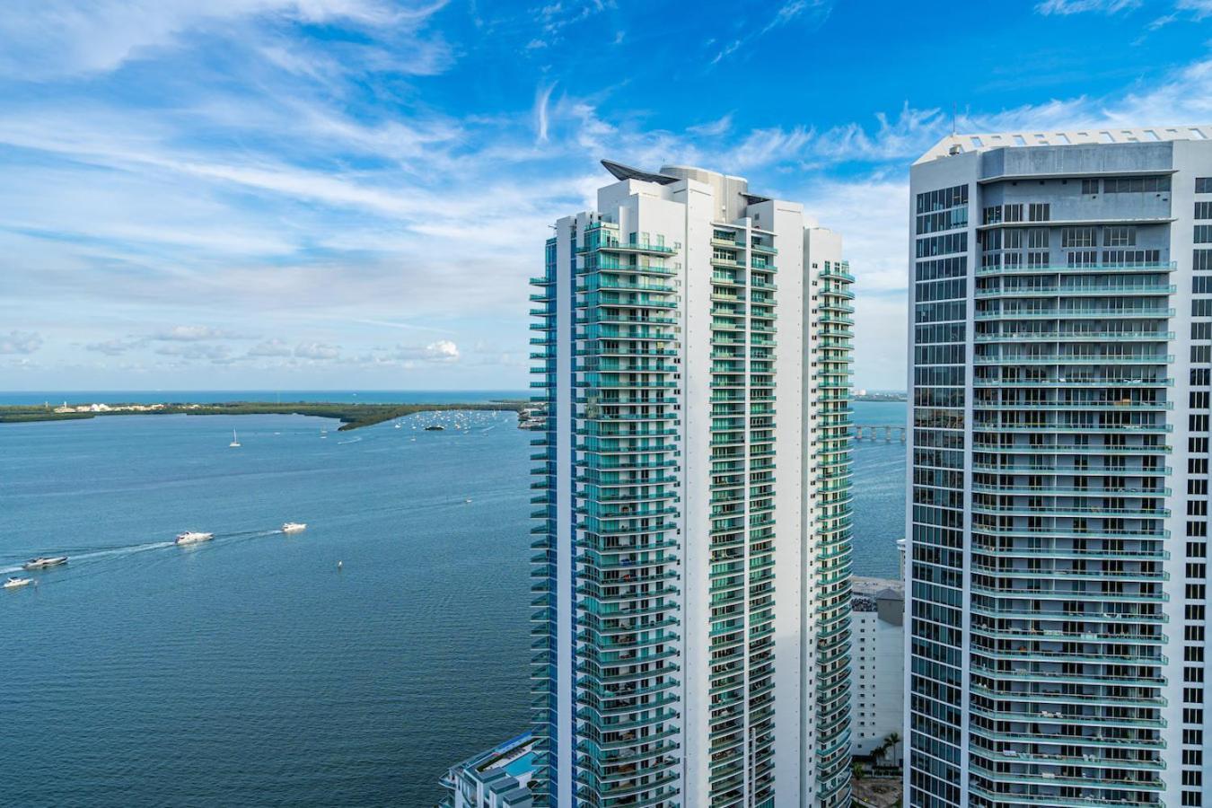 Spacious 2 Bed Unit In Brickell With Free Parking Miami Exterior photo